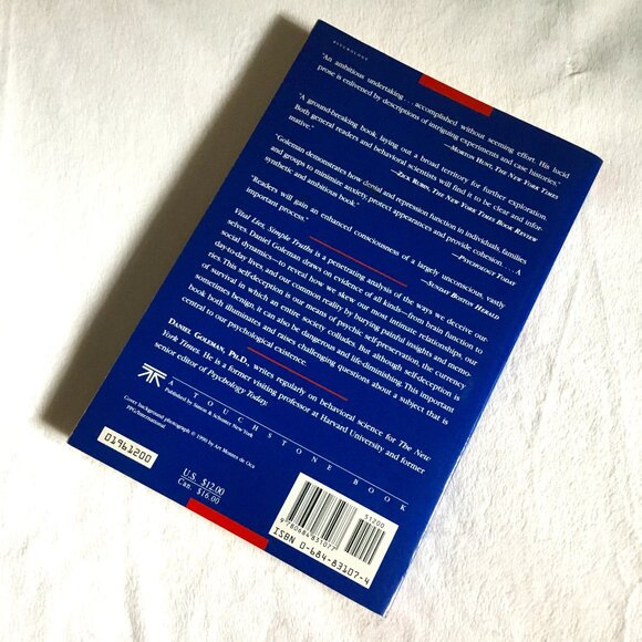 'Vital Lies, Simple Truths' Psychology Softcover By Daniel Goleman - Picture 2 of 6